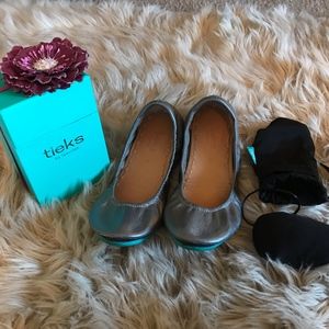 Tieks ballet flat metallic pewter 8